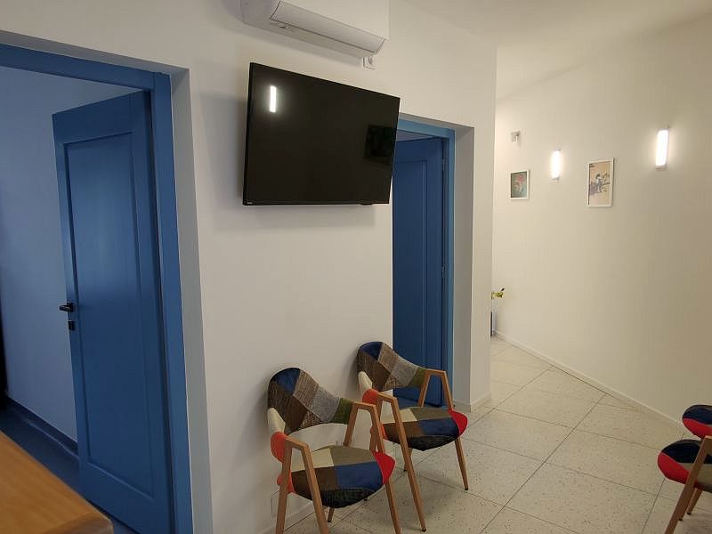 Sala de așteptare Clinica Visalia